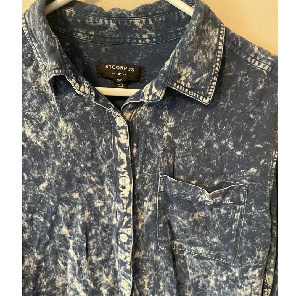 ByCorpus Womens Acid Wash Blue Denim Button Down Shirt Long Sleeve Small Western